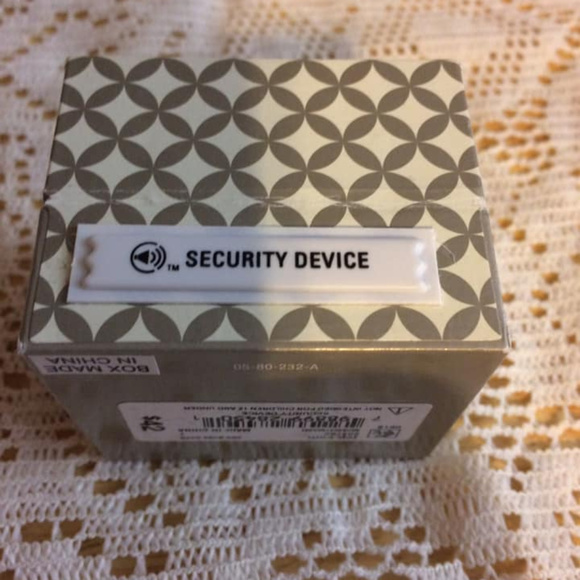 NWT in Box Sparkle Allure Silver Ring Size 7 - Picture 7 of 8